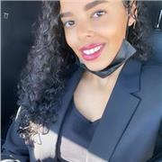 Chica joven española nativa ofrece clases particulares de conversación a niños y adultos en Madrid